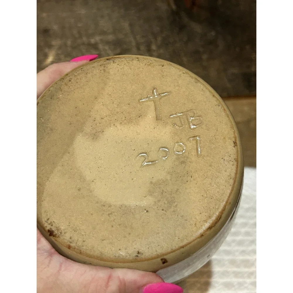 J Beaumont Bros Pottery 6.5